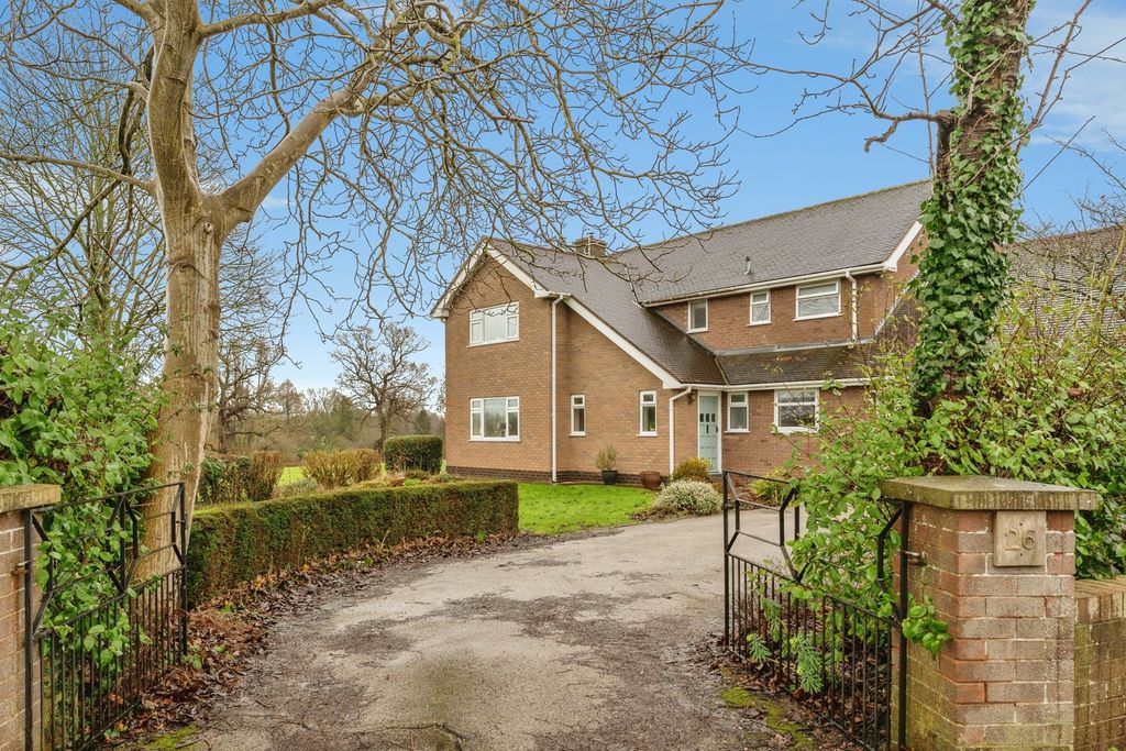 Property photo 3 of 40 Front