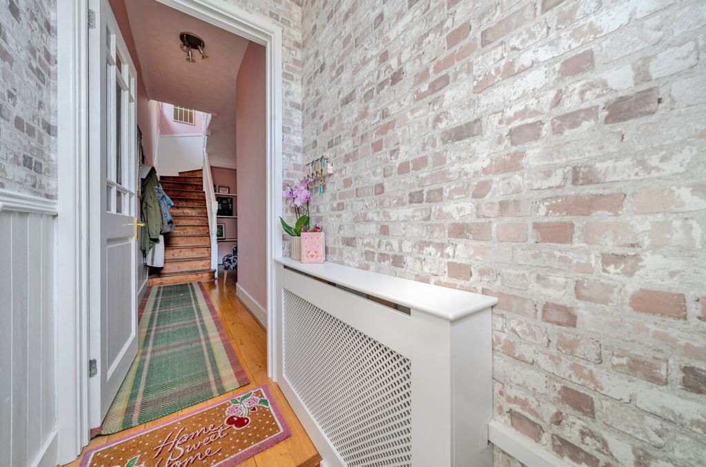 Property photo 3 of 19 1448008-3-69F2098...