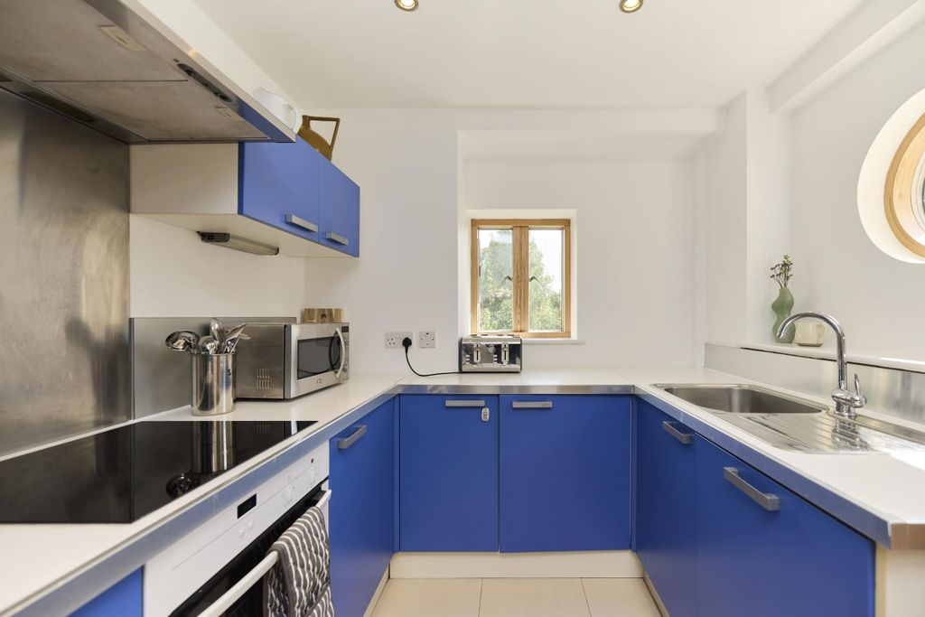 Property photo 2 of 11 Hwpe9F1Ztjlwly7Lhnar