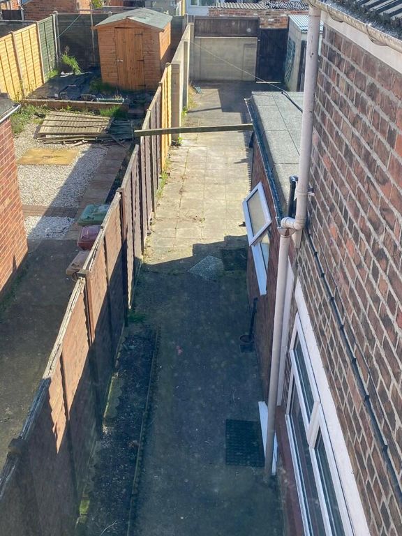 Property photo 2 of 29
