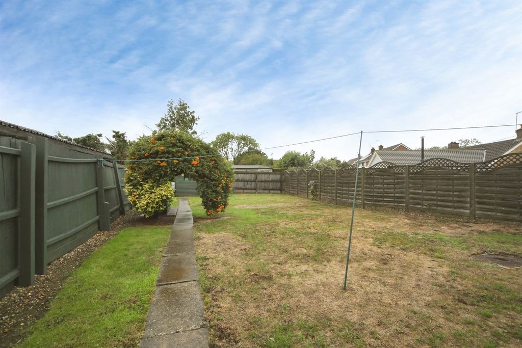 Property photo 2 of 11