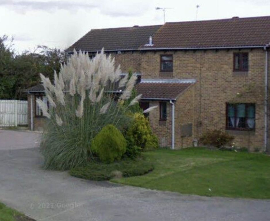 Property photo 1 of 12