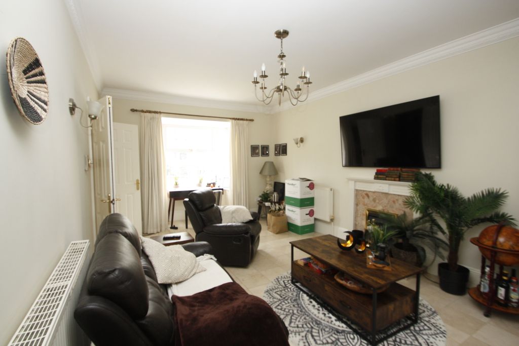 Property photo 3 of 21