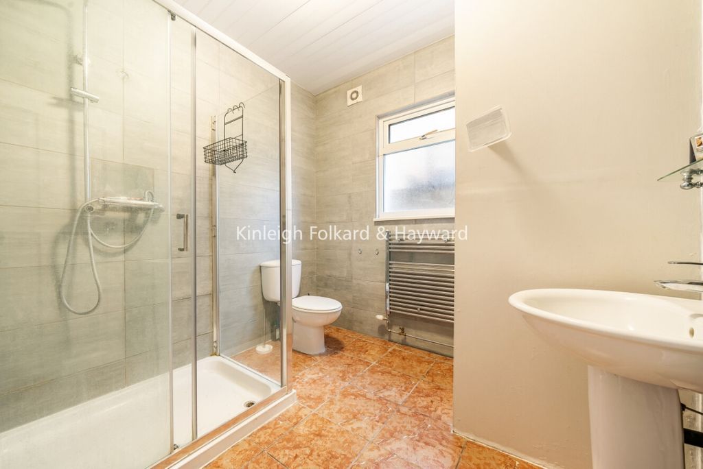 Property photo 3 of 13 3c19Cf58-74Aa-4Efe-9