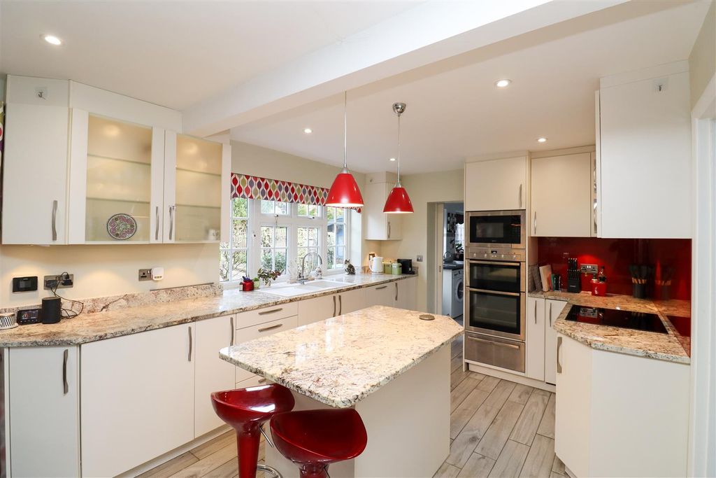 Property photo 3 of 23 Kitchen/Breakfast/Dining Room