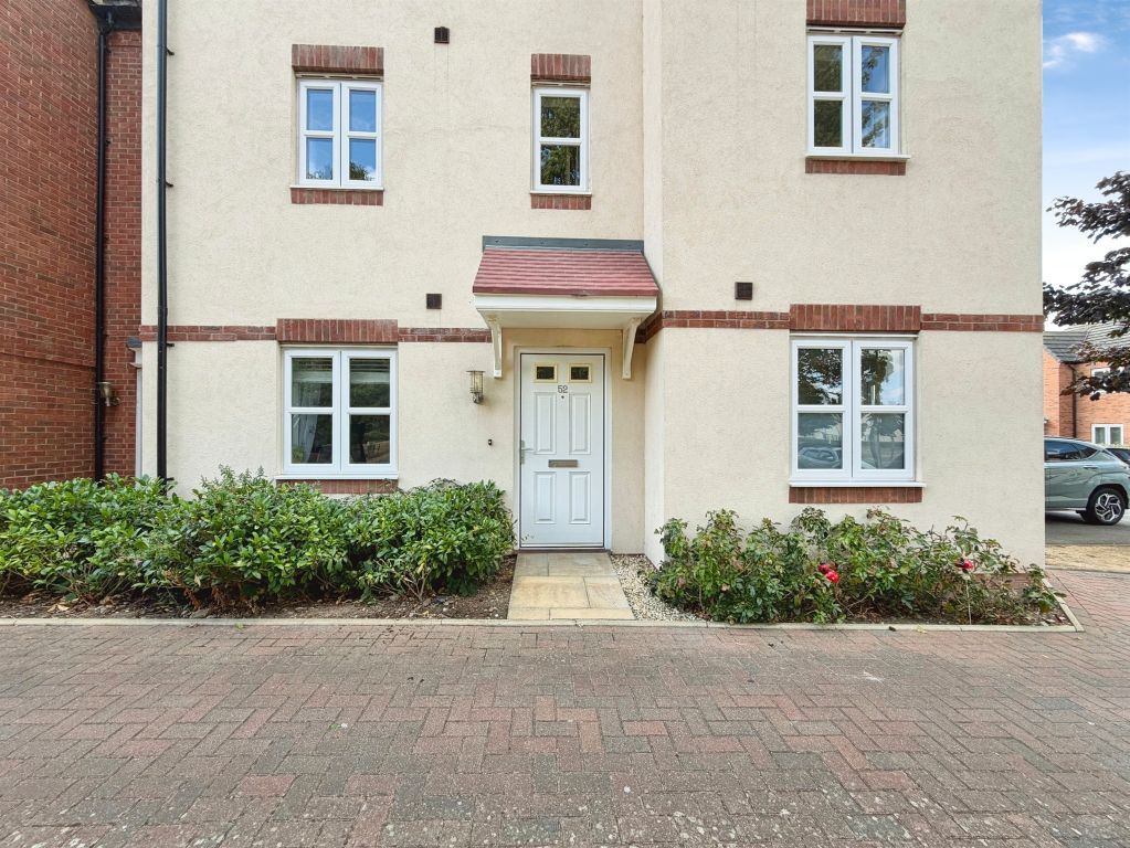 Property photo 2 of 18