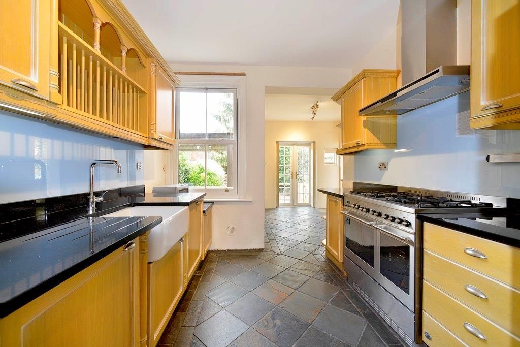Property photo 2 of 14 Kitchen.Jpg