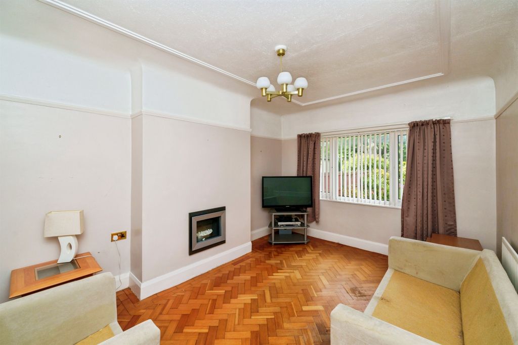 Property photo 2 of 14