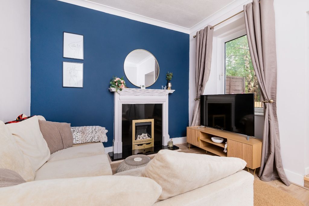 Property photo 2 of 45 5358772