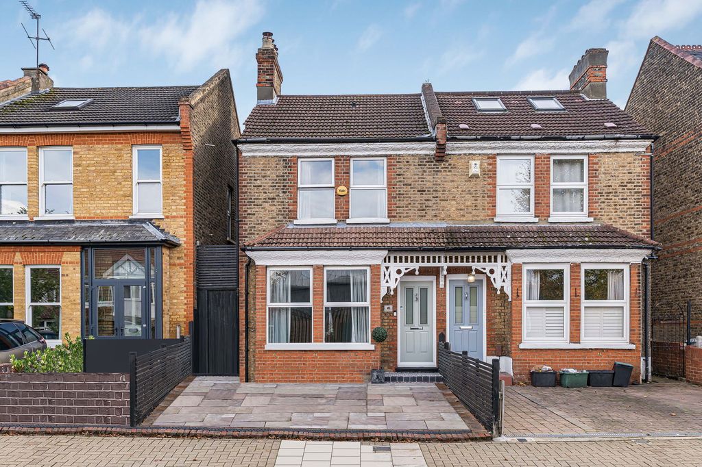 Property photo 1 of 21