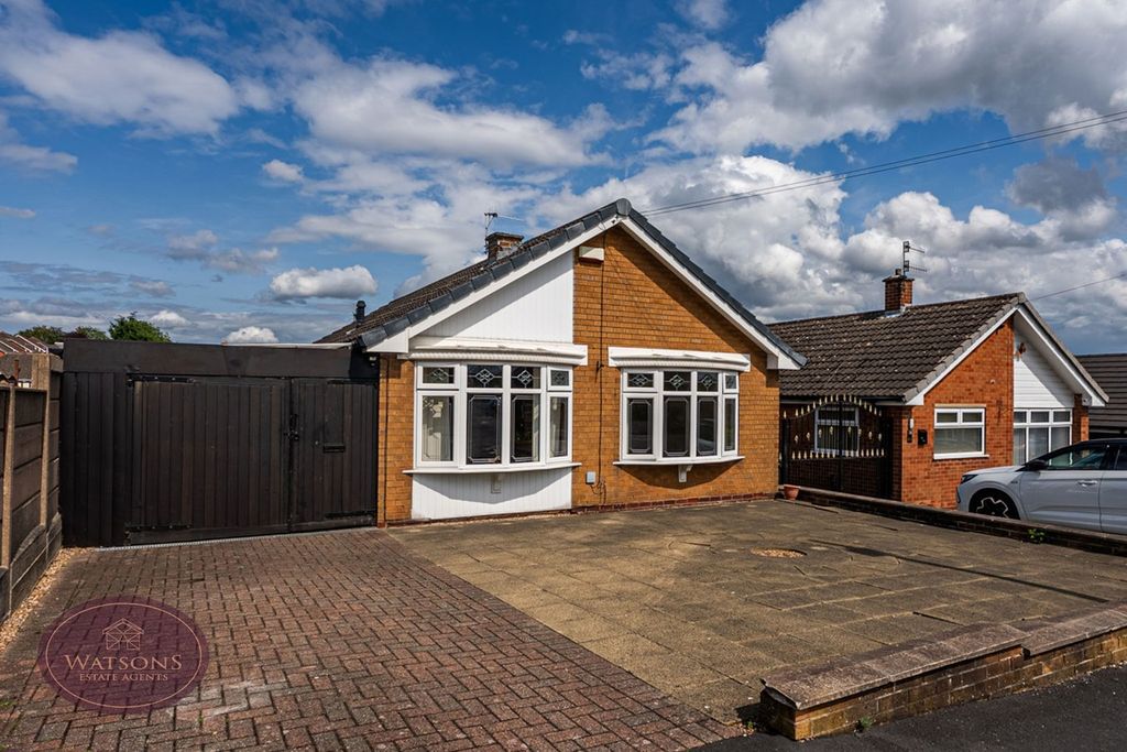 Property photo 1 of 28