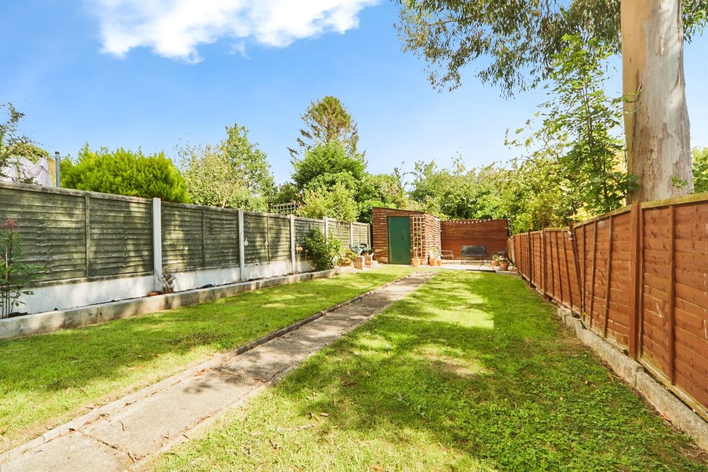 Property photo 2 of 17
