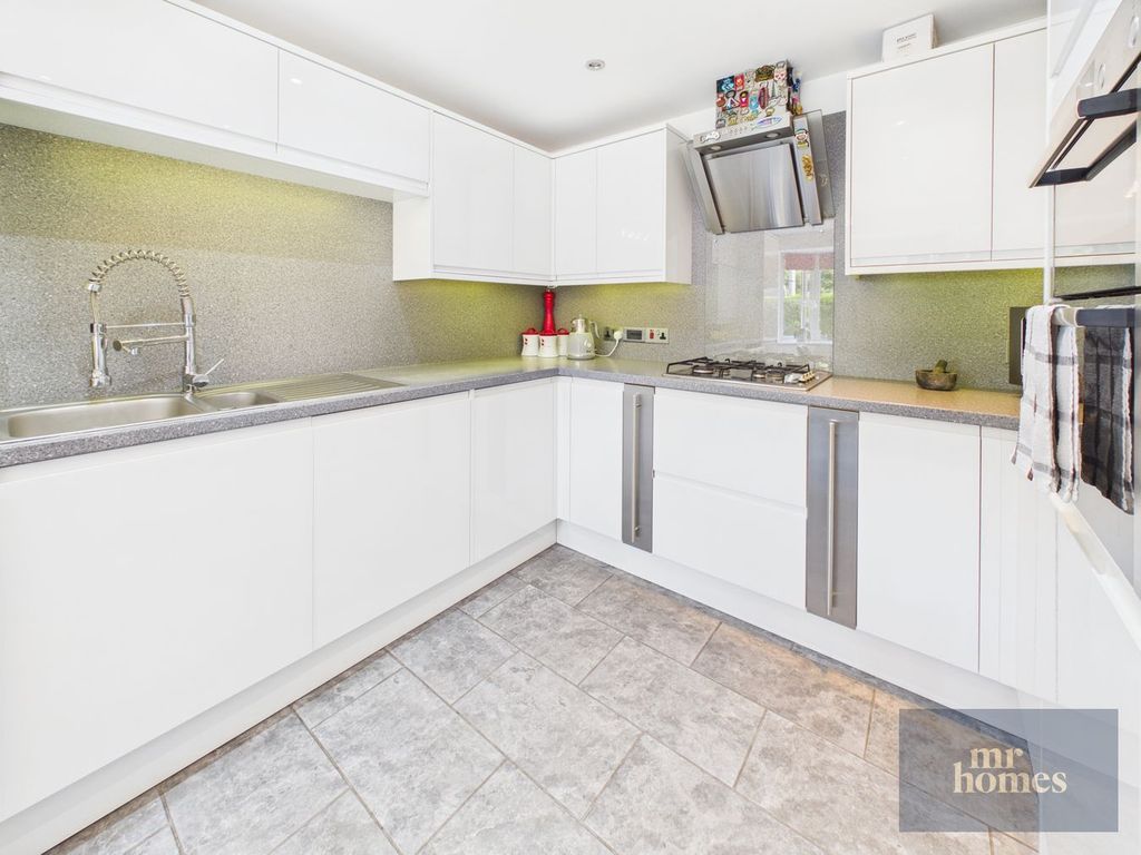 Property photo 3 of 56