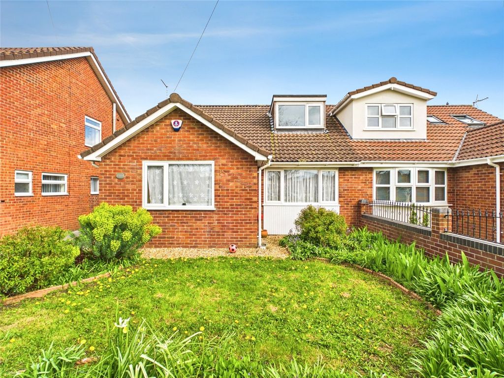 Property photo 2 of 24 Picture No. 27