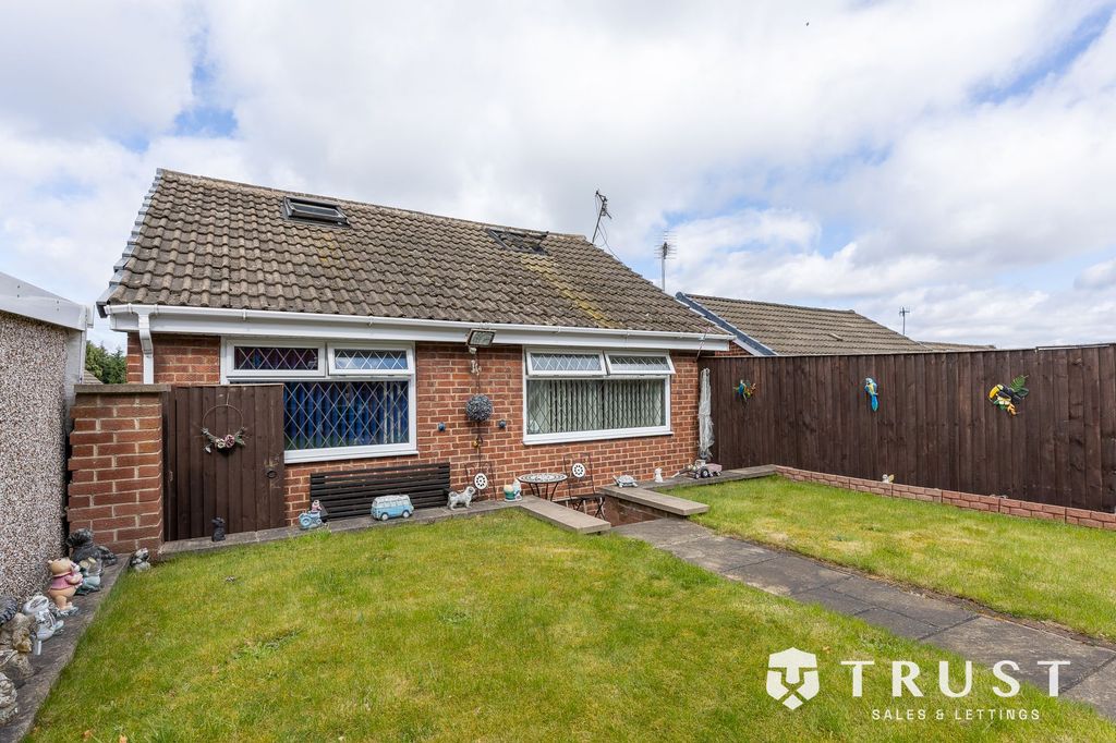 Property photo 3 of 28