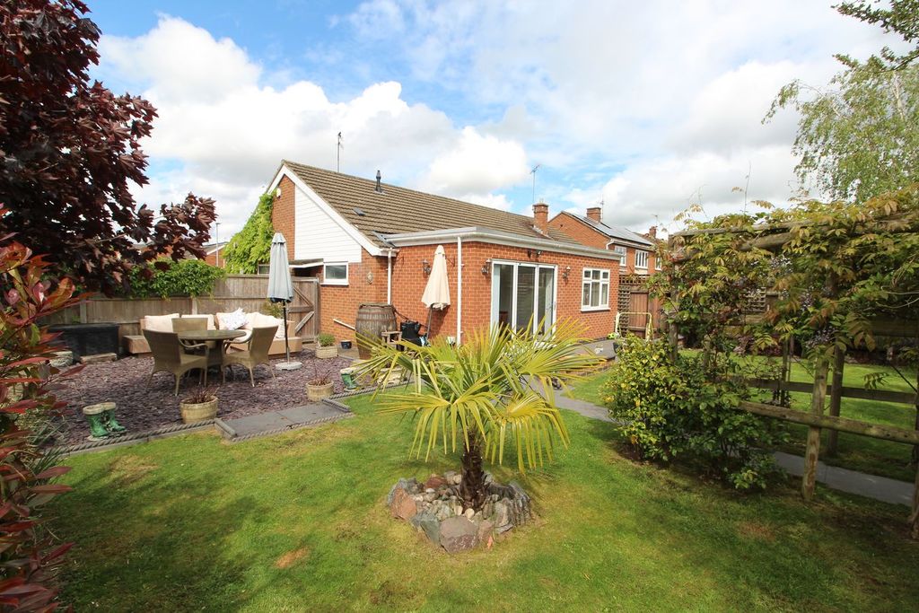Property photo 2 of 17