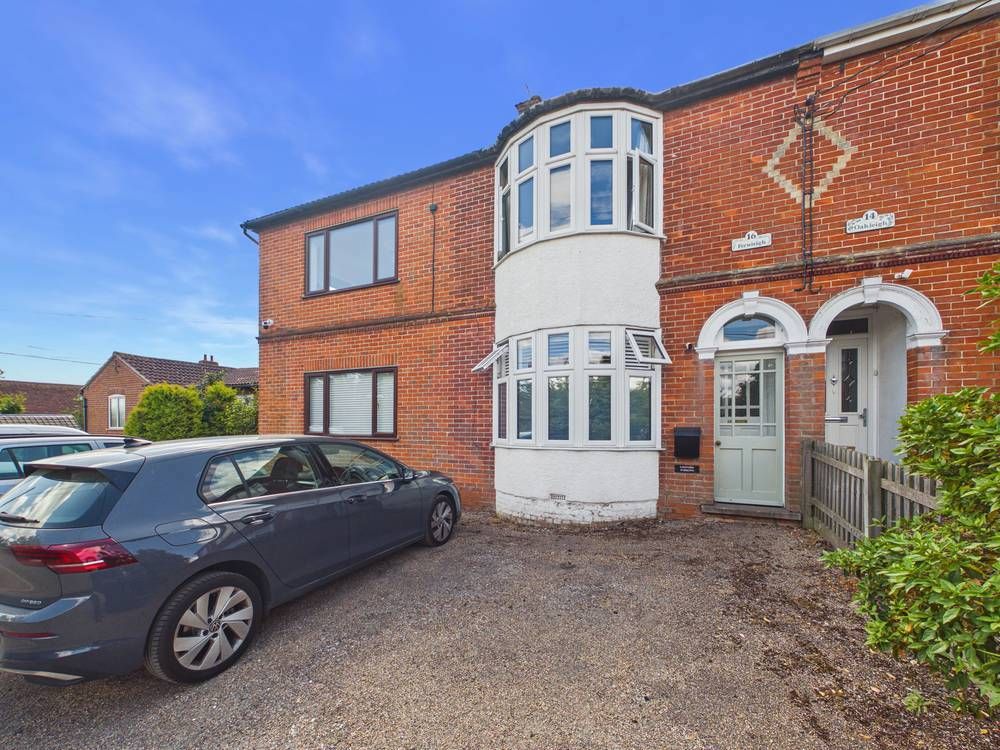 Property photo 1 of 18 Giraffe360-Still018