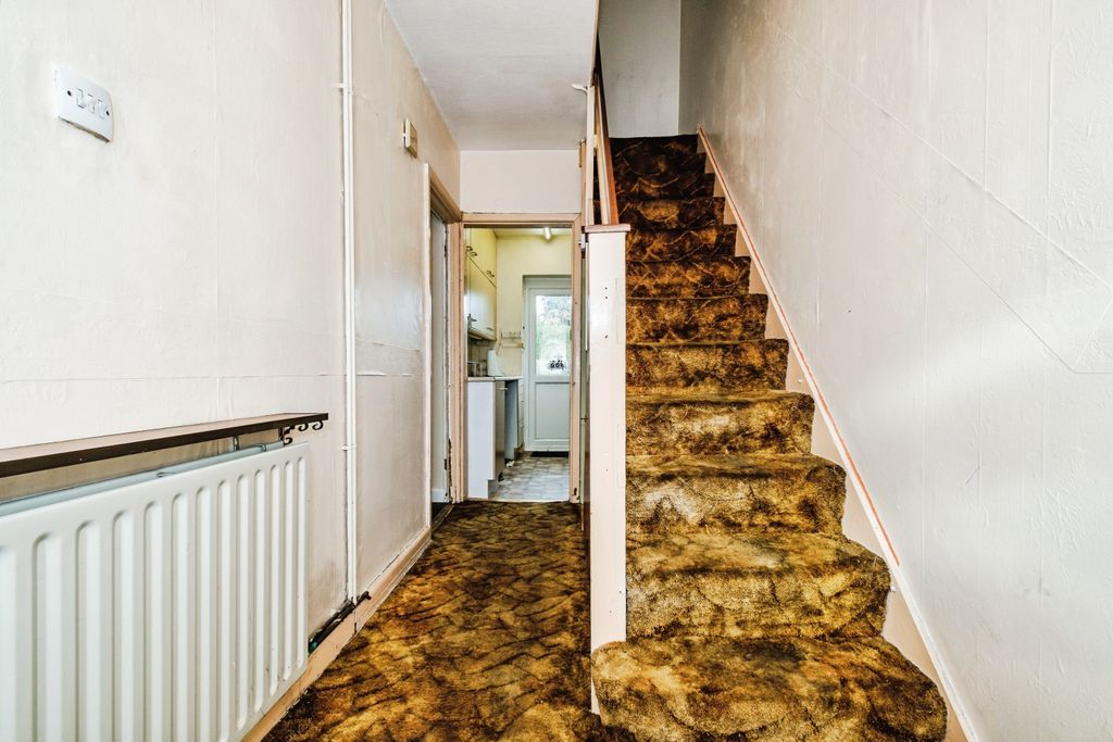 Property photo 3 of 20