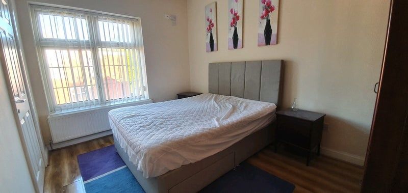 Property photo 3 of 9 Bright, Well-Presented Double Bedroom With A Comfo...