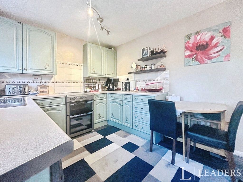 Property photo 2 of 10 Pbox-Img.Jpg