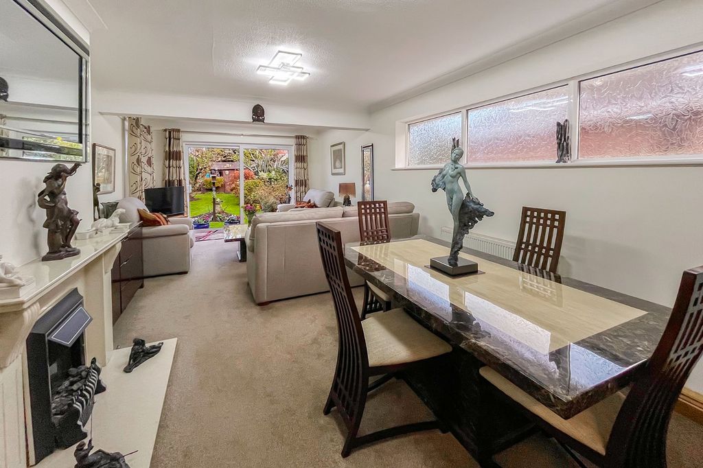 Property photo 3 of 22 Picture No. 23