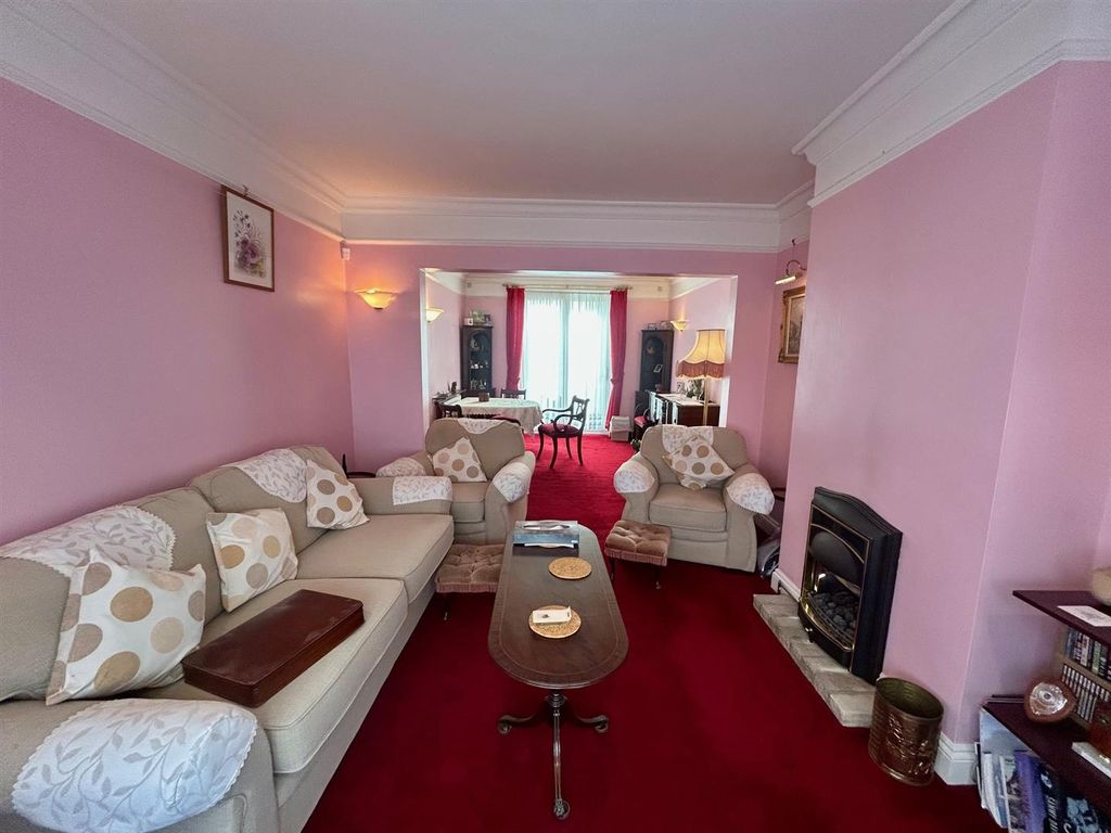 Property photo 3 of 14 3.Jpg