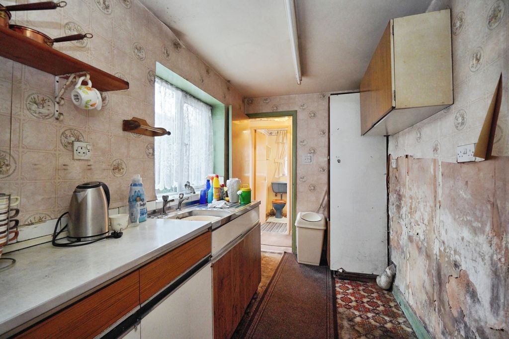 Property photo 2 of 18 Pbox-Img.Jpg