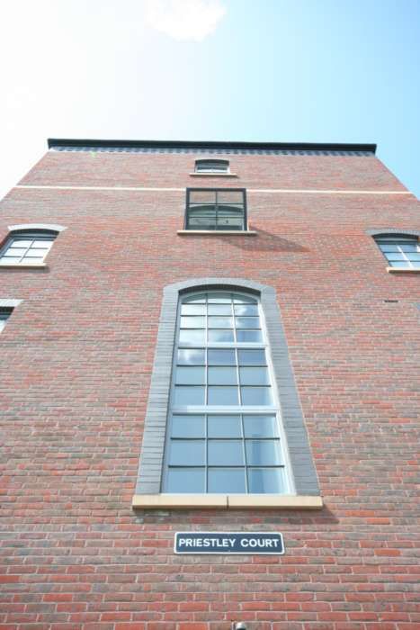 Property photo 3 of 6