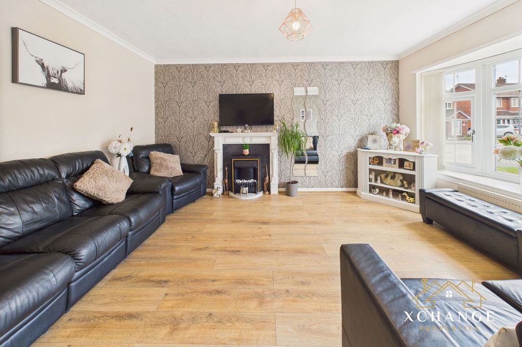 Property photo 2 of 24