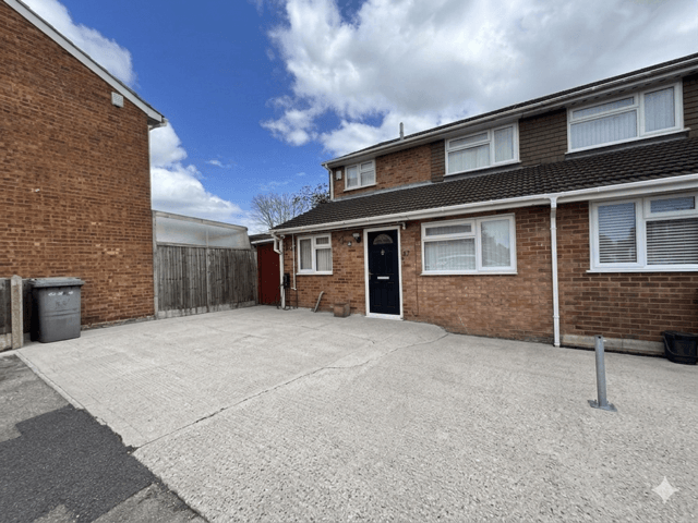 Property photo 1 of 14 4 Bed Family Home, Farmers Way, Maidenhead Sl6