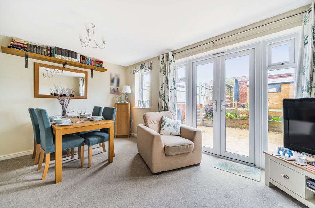 Property photo 3 of 13