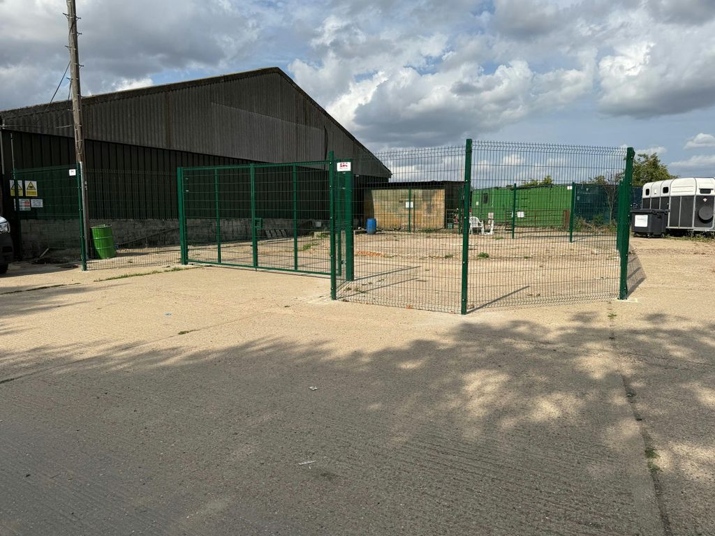 Property photo 1 of 3 c.Jpg