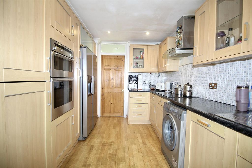 Property photo 2 of 12 Img_8747.Jpeg