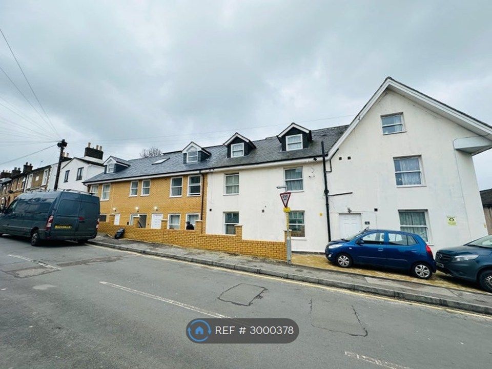 Property photo 1 of 8