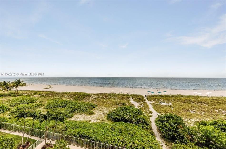 Property photo 2 of 10 <Alttext/>