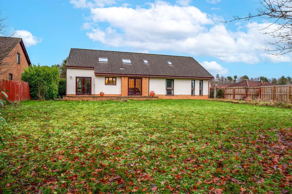 Property photo 1 of 33