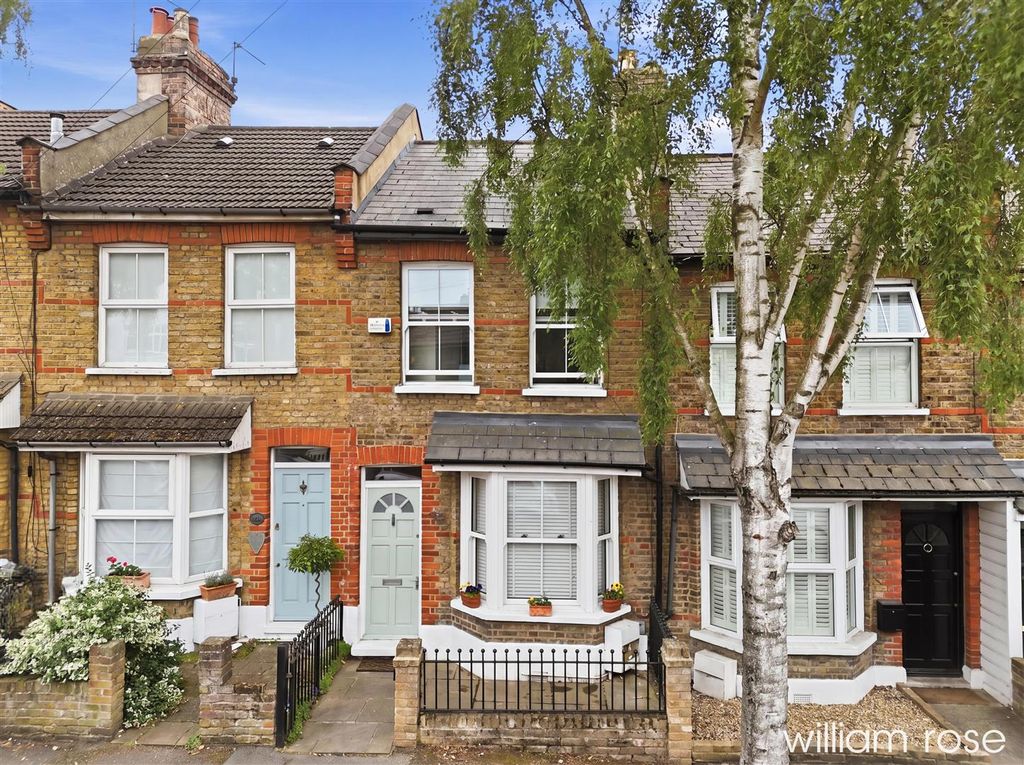 Property photo 1 of 17 2_001_Dji_20260529150101_0073_d_Reedit_B28F768d_Au