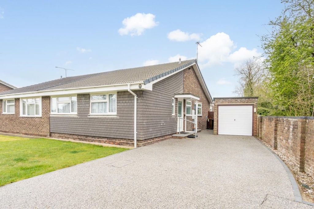 Property photo 1 of 16 Front.Jpg