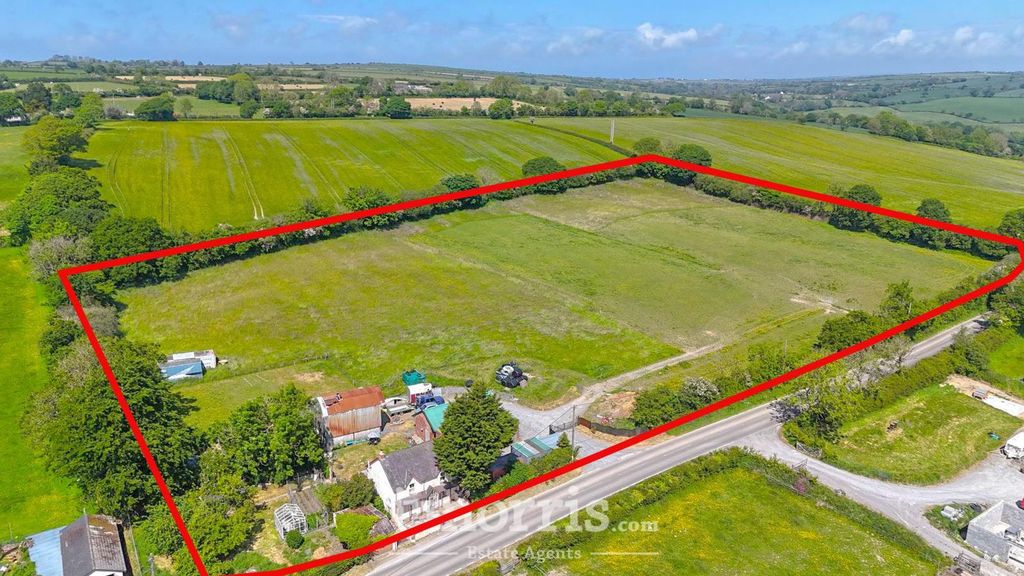 Property photo 1 of 53 F7A1E5Bc-C788-4495-Bfc7-Ac76958Fb271.Jpg