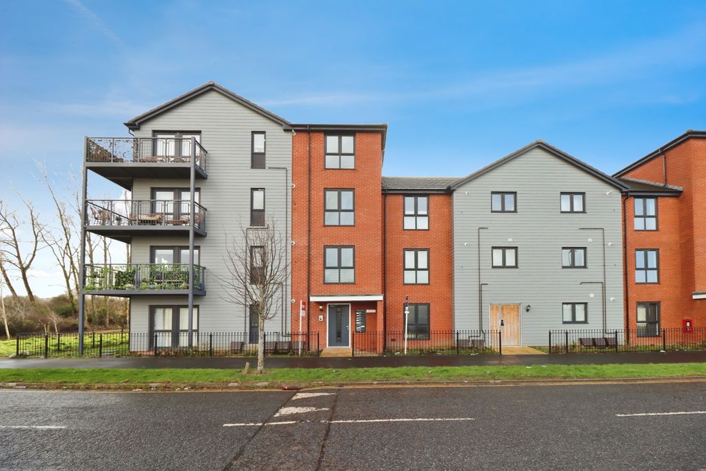 Property photo 1 of 11 Pbox-Img.Jpg