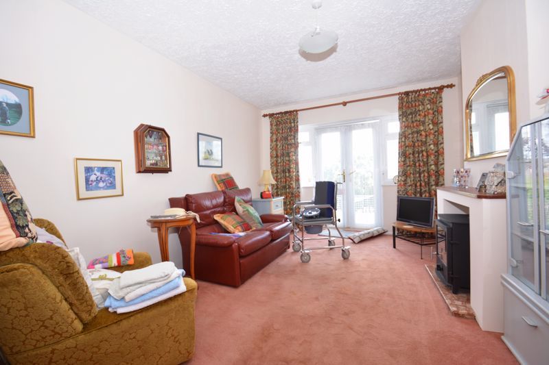 Property photo 3 of 7 Photo 6