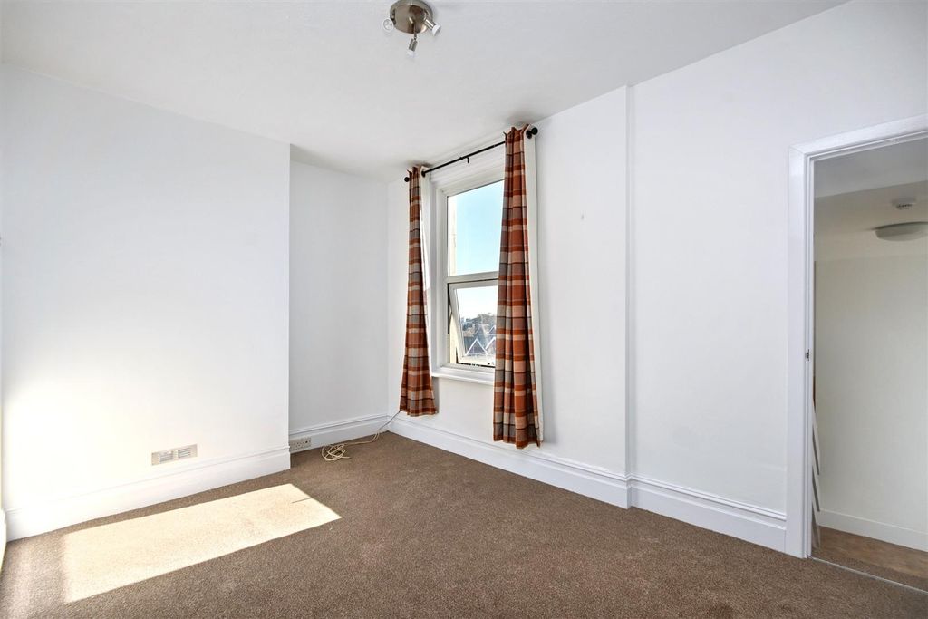 Property photo 2 of 10 Dsc_1158.Jpg