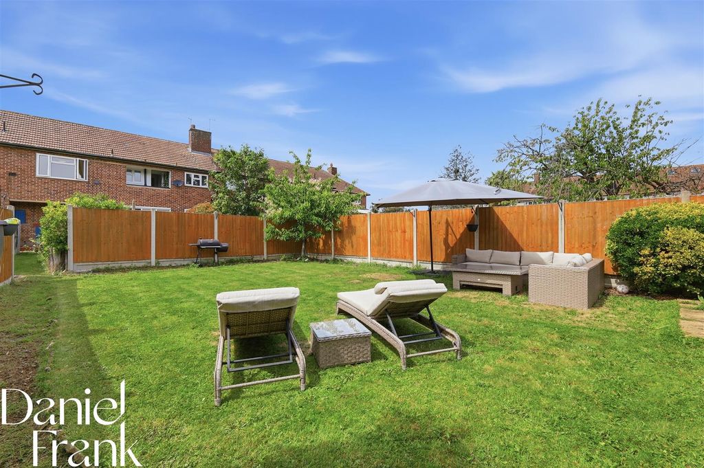 Property photo 2 of 20
