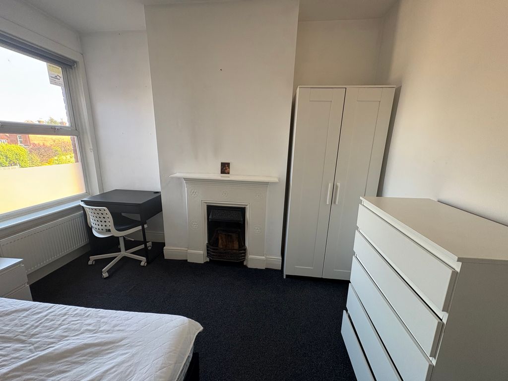 Property photo 2 of 4 Img_2110