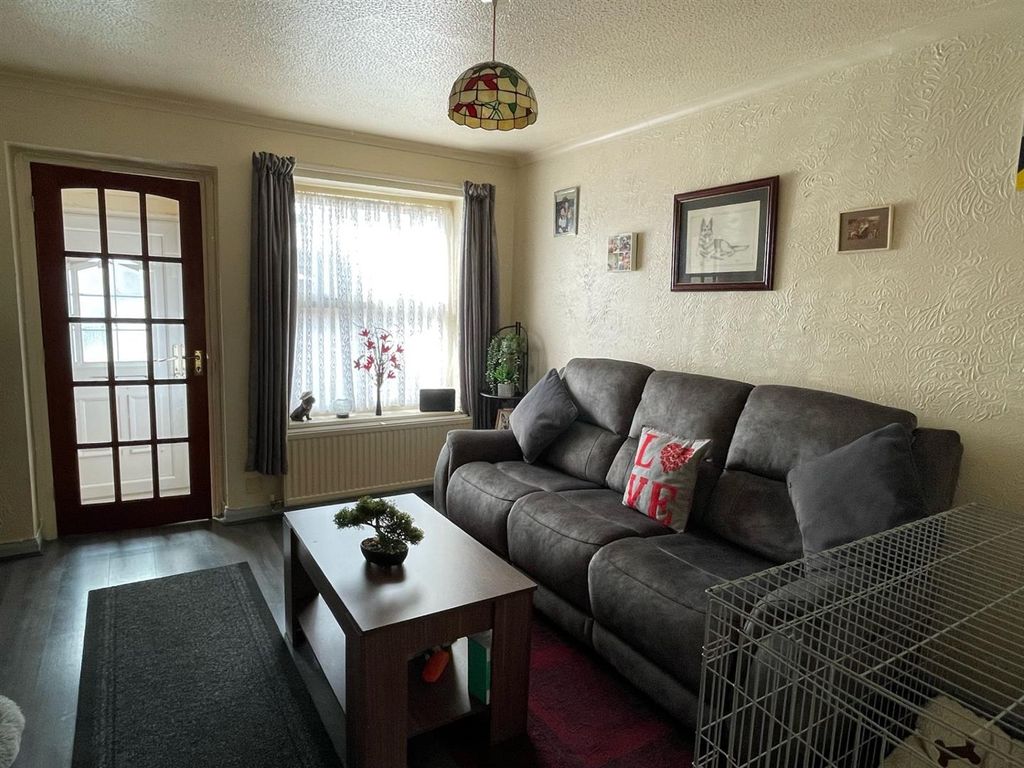 Property photo 2 of 15 Lounge,.Jpg