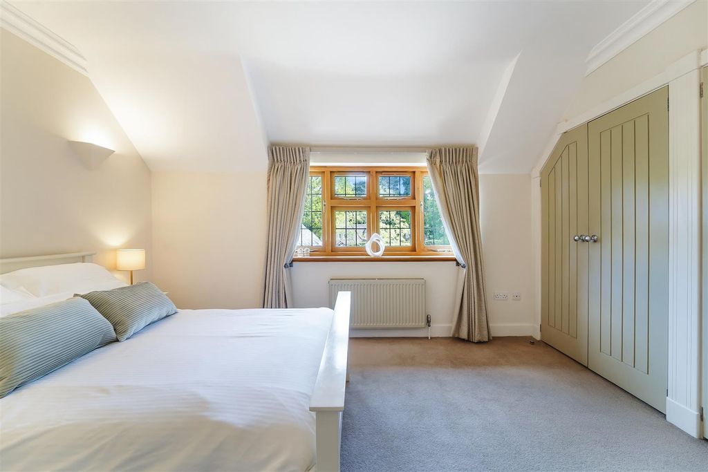 Additional image 30 of 5 bed detached house for saleRickman Hill Road, Chipstead, Coulsdon CR5