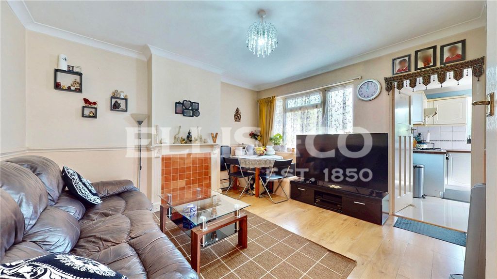 Property photo 2 of 10 Picture No. 15