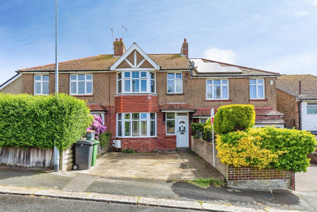 Property photo 1 of 16