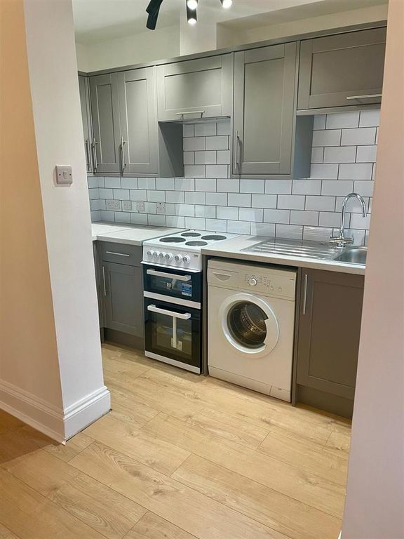 Property photo 2 of 15 Img_37Ac5882E7Bb-1.Jpeg