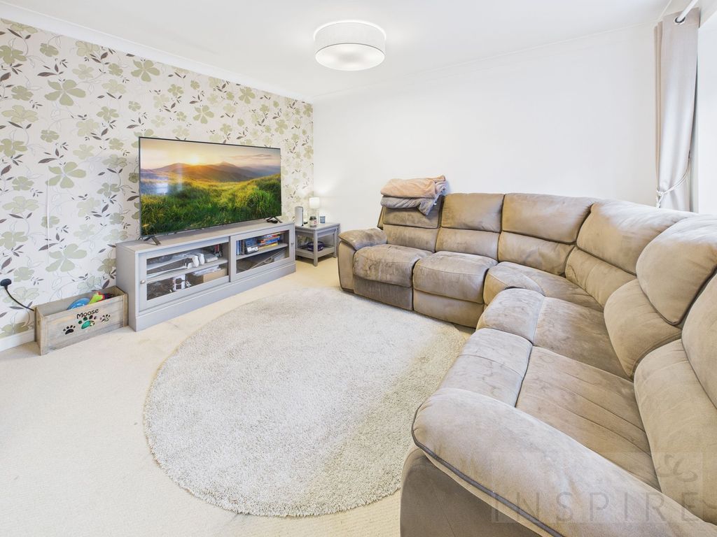 Property photo 2 of 23